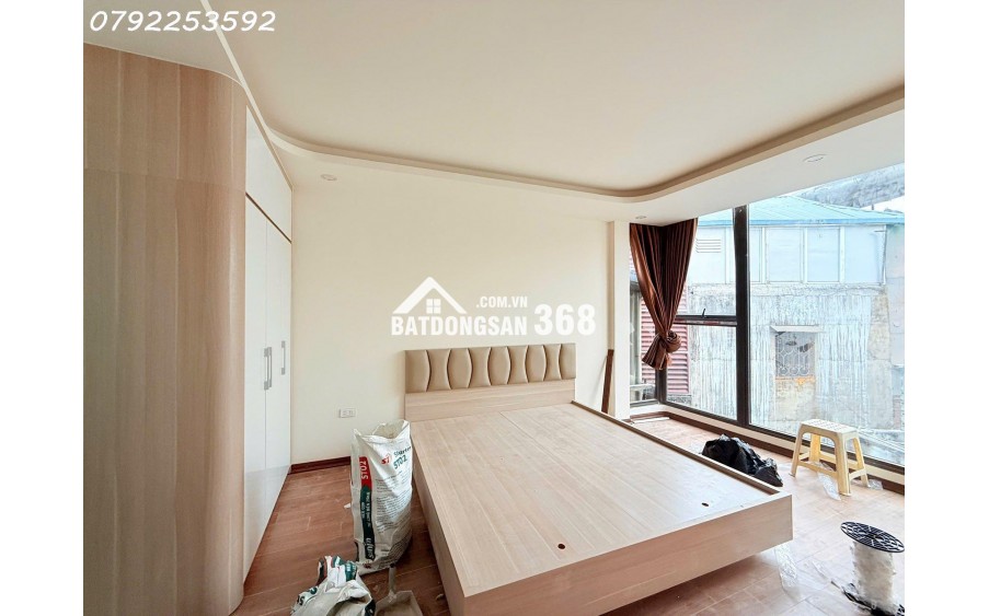 Bán Nhà! Văn Chương. Đống Đa. 27-30m x 4 tầng. Mặt Tiền 5m. Giá bán 7.5 tỷ.